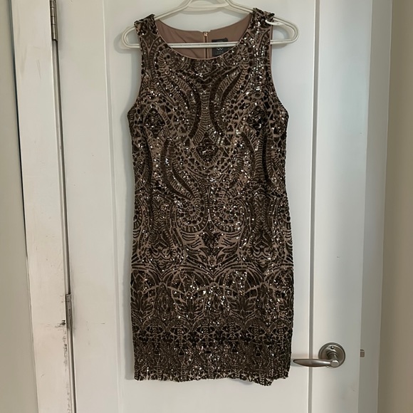 Vince Camuto Fitted Sequin Dress - Picture 2 of 6